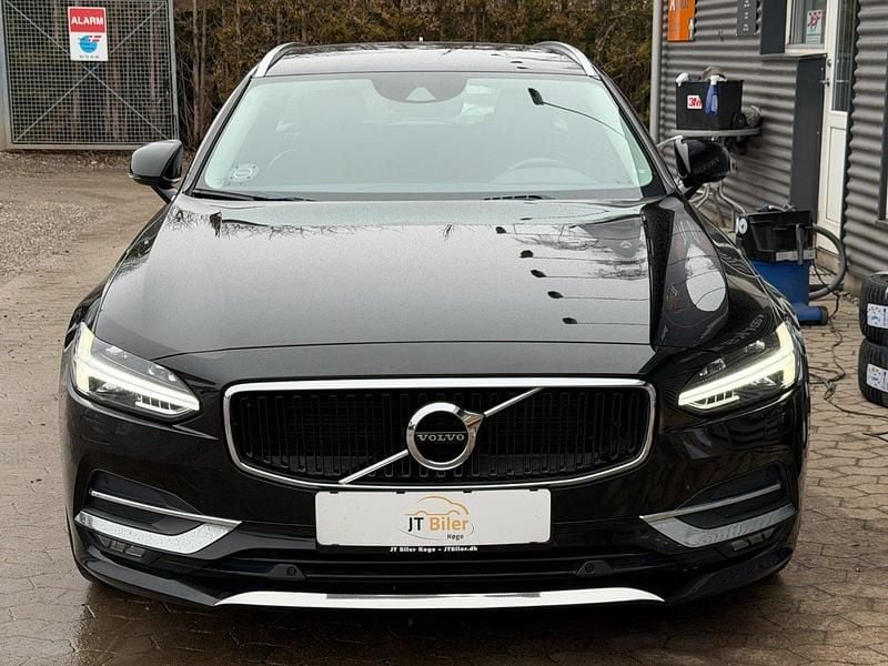 Brugt Volvo V90 Momentum 190 HK (139 kW) 2019 Sortmetal Stationcar