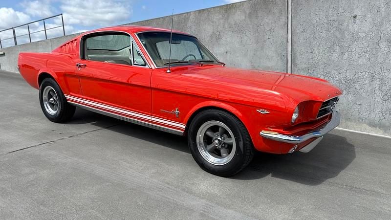 Brugt Ford Mustang Fastback 289 HK (212 kW) 1965 Rød