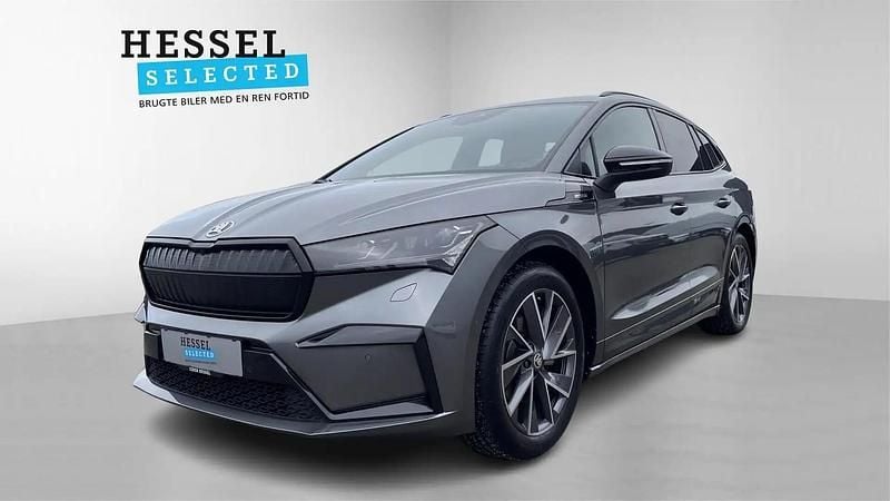 Graphite grey metallak Brugt 2022 Skoda Enyaq iV SportLine SUV | 239.900 kr. (Lidt for dyr) - Billede 1/4