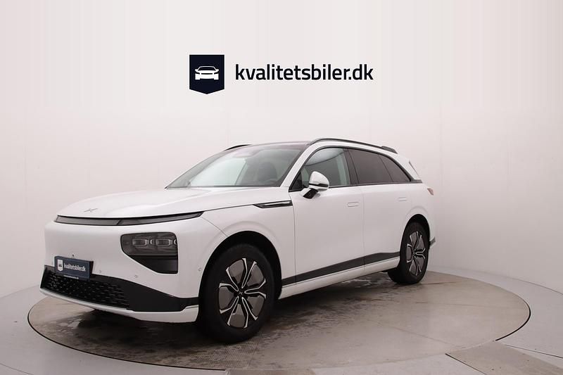 Hvidmetal Brugt 2023 XPENG G9 SUV | 434.900 kr. (Fair pris) - Billede 1/4