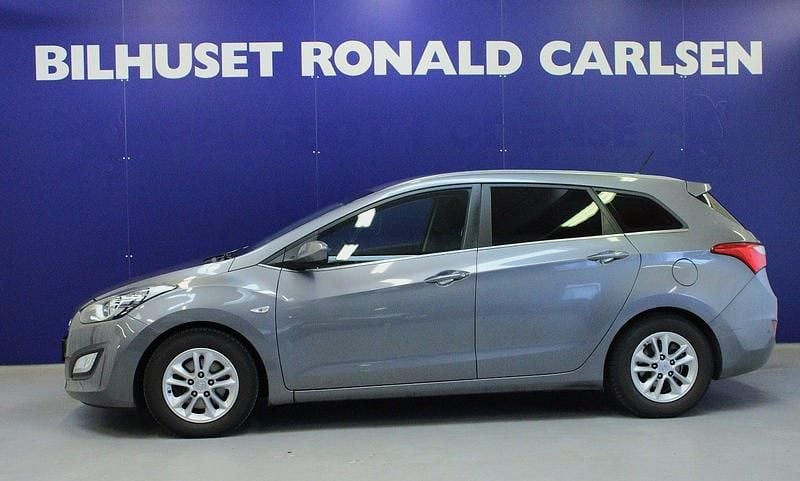 Sølvmetal Brugt 2016 Hyundai i30 Trend Stationcar | 79.900 kr. (God pris) - Billede 1/4
