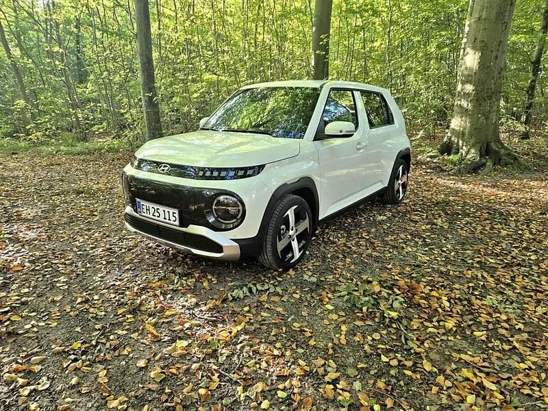 Hvid Ny 2025 Hyundai Inster Advanced Hatchback | 188.900 kr. (God pris) - Billede 1/1