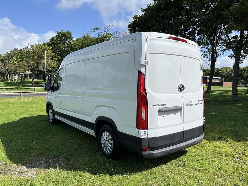 Ny Maxus eDeliver 9 150 kW (204 HK) 2025 Hvid Van