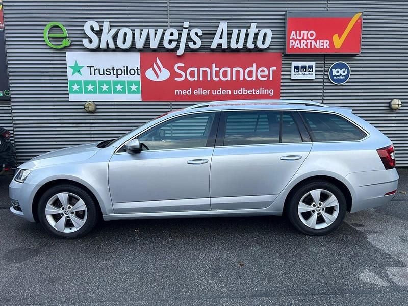 Sølvmetal Brugt 2018 Skoda Octavia Style Stationcar | 149.900 kr. (Fair pris) - Billede 1/4