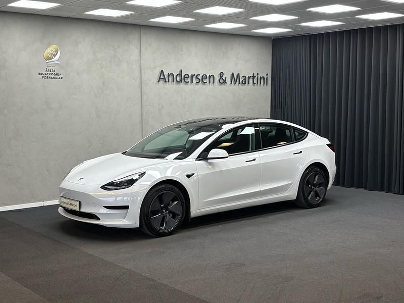 Hvidmetal Brugt 2022 Tesla Model 3 Sedan | 214.800 kr. (Fair pris) - Billede 1/4