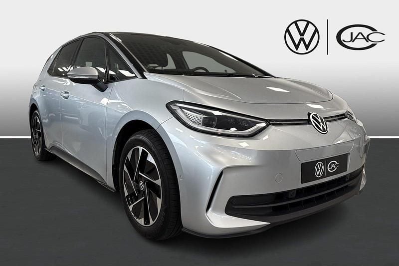 Sølvmetal Brugt 2024 VW ID.3 Style Hatchback | 249.900 kr. (Fair pris) - Billede 1/4