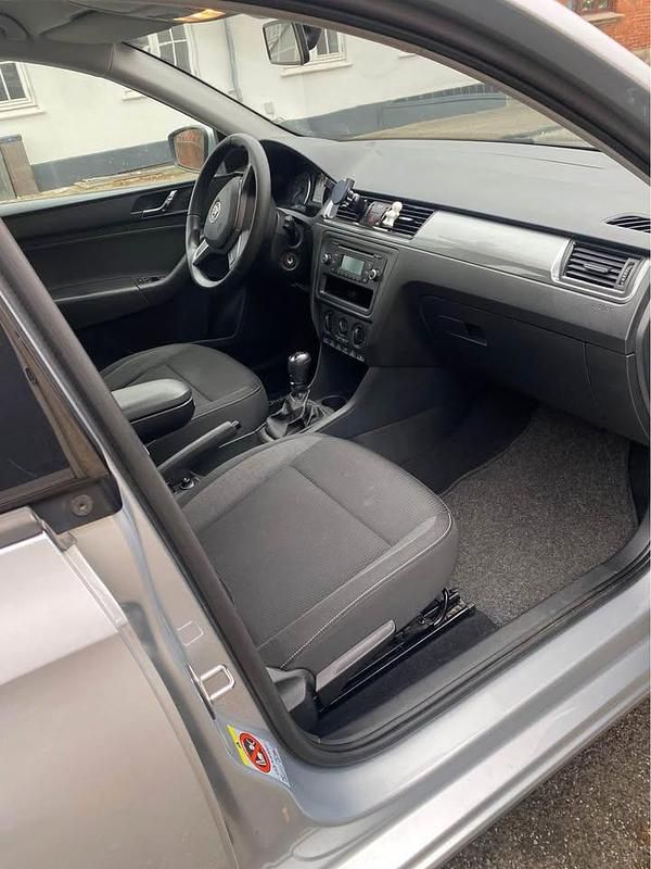 Brugt Skoda Rapid 105 HK (77 kW) 2014 Grå Hatchback