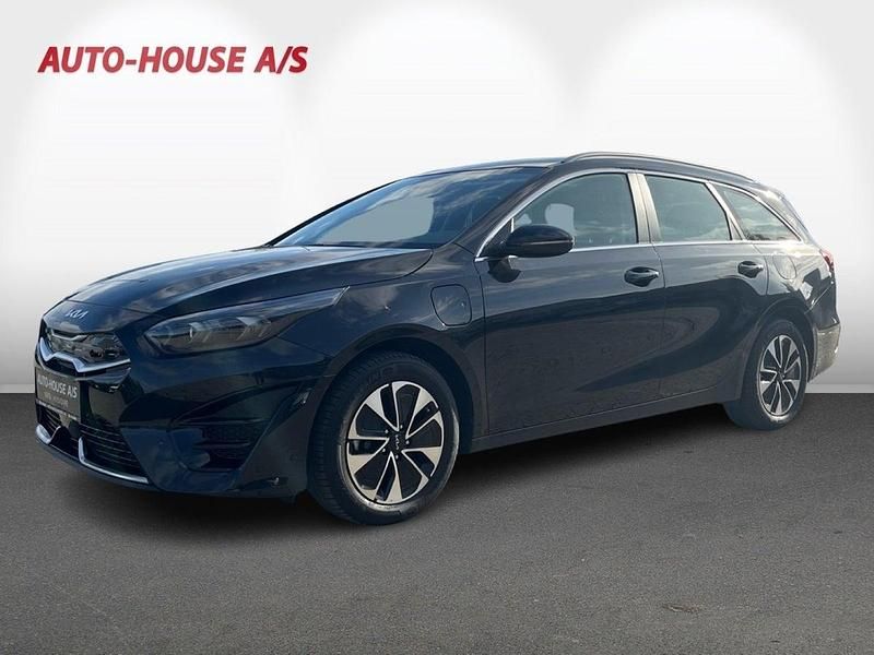 Sortmetal Brugt 2023 Kia Ceed Sportswagon Stationcar | 209.900 kr. (Fair pris) - Billede 1/4