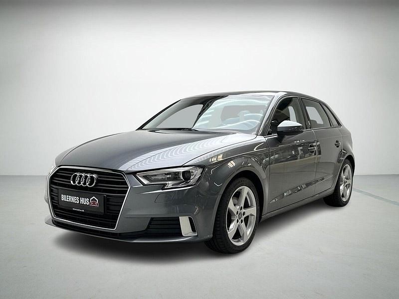 Gråmetal Brugt 2018 Audi A3 Sportback Sport Hatchback | 189.980 kr. (Fair pris) - Billede 1/4