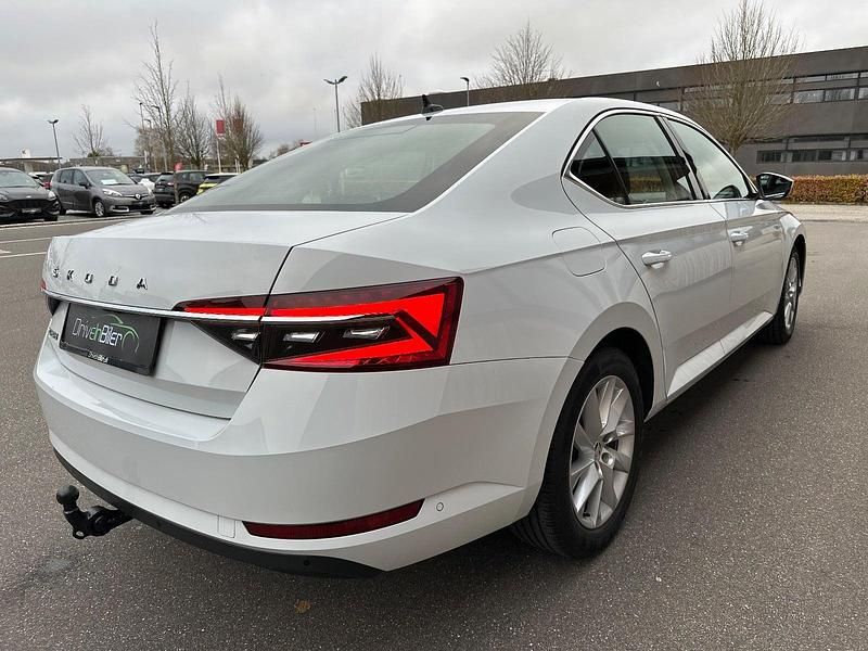 Brugt Skoda Superb Style 150 HK (110 kW) 2020 Hvidmetal Hatchback