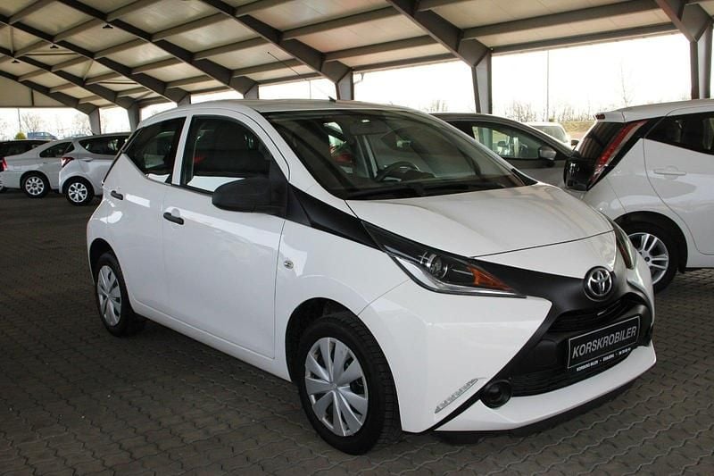Brugt 2014 Toyota Aygo X-play Hatchback | 59.800 kr. (Fair pris) - Billede 1/4