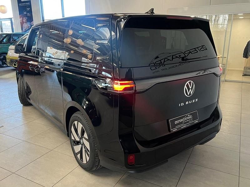 Ny VW ID. Buzz Life 210 kW (286 HK) 2025 Sortmetal MPV