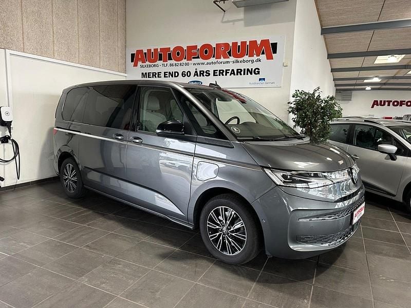 Gråmetal Brugt 2022 VW Multivan Style Van | 519.900 kr. (God pris) - Billede 1/4
