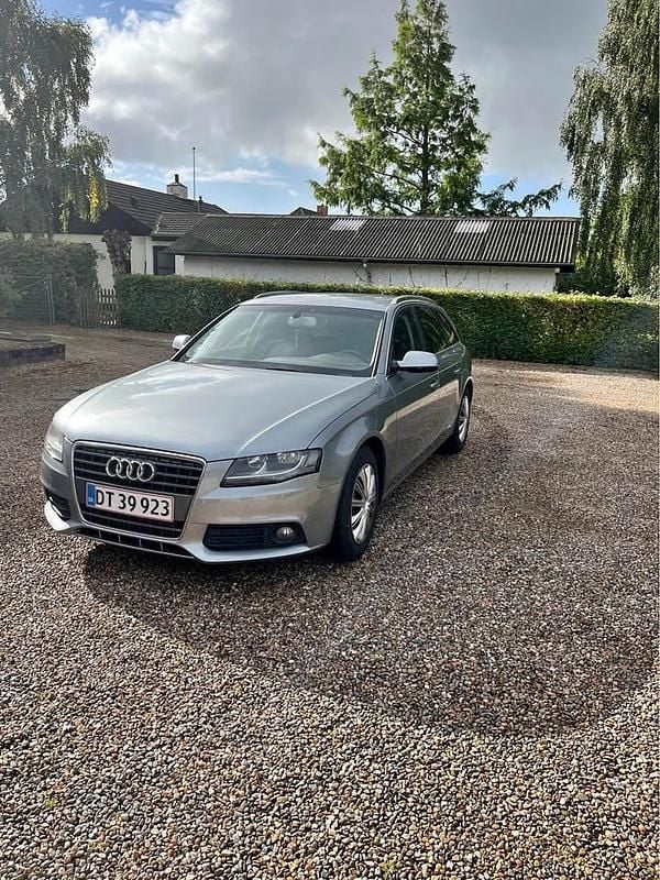 Grå Brugt 2011 Audi A4 Stationcar | 50.000 kr. (God pris) - Billede 1/4