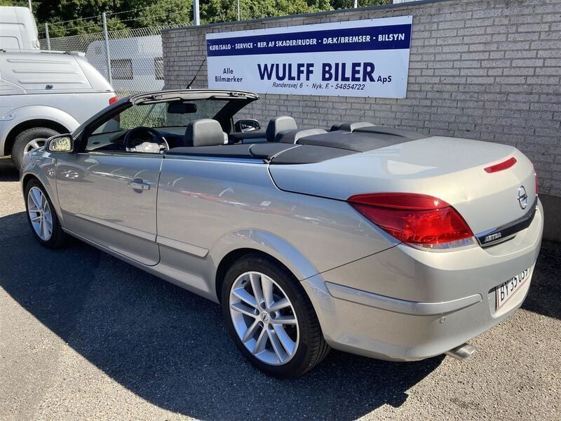 Brugt Opel Astra Cabriolet 200 HK (147 kW) 2008 Sølvmetal Cabriolet
