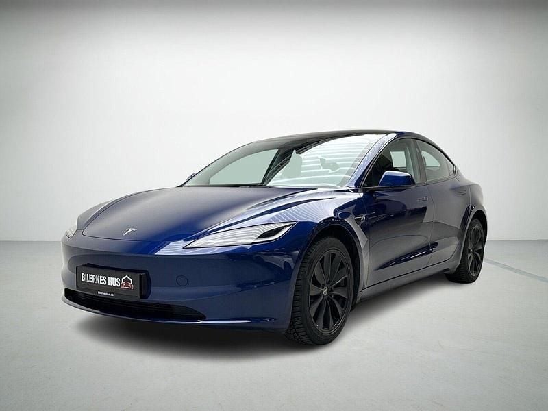 Blåmetal Brugt 2023 Tesla Model 3 RWD Sedan | 259.900 kr. (Fair pris) - Billede 1/4