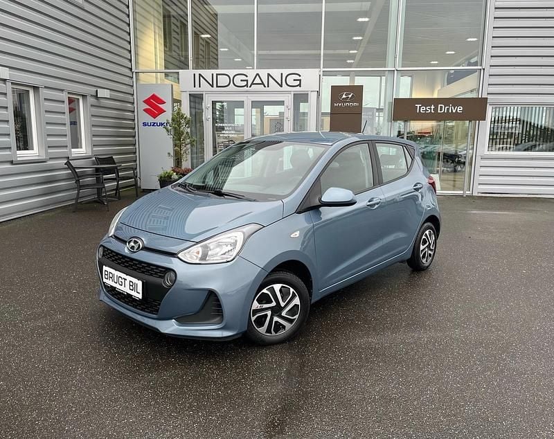 Aqua sparkling metal Brugt 2017 Hyundai i10 Trend Hatchback | 59.900 kr. (Lidt for dyr) - Billede 1/4