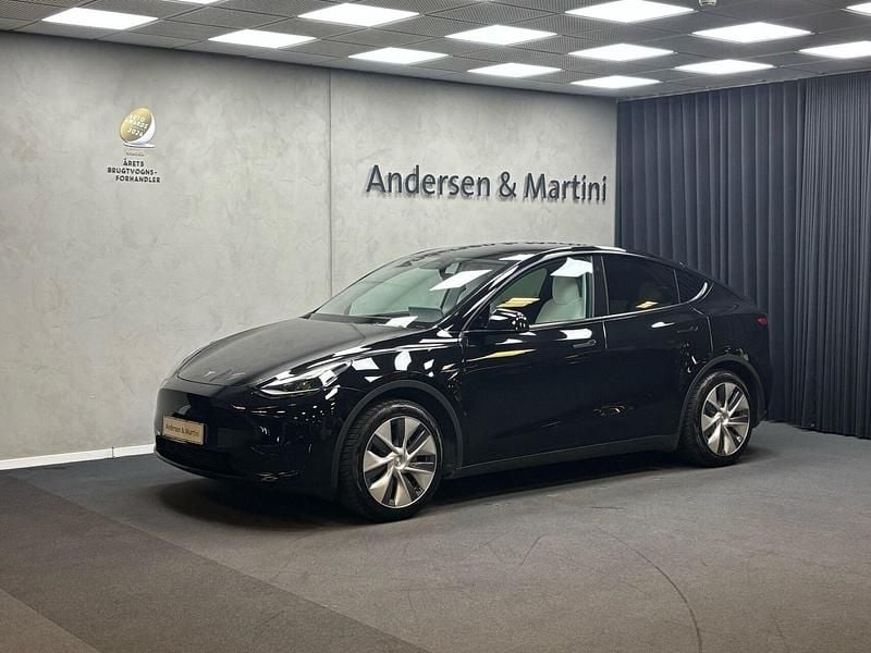 Sort Brugt 2023 Tesla Model Y RWD SUV | 263.800 kr. (Fair pris) - Billede 1/4