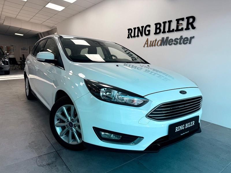 Hvid Brugt 2015 Ford Focus Titanium Stationcar | 64.800 kr. (Fair pris) - Billede 1/4