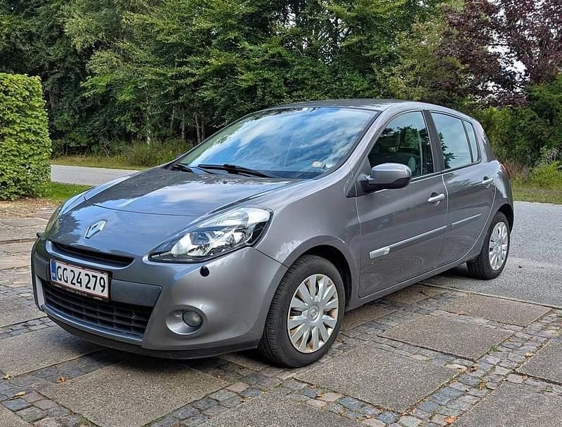 Brugt 2014 Renault Clio IV Hatchback | 26.000 kr. (Super pris) - Billede 1/4