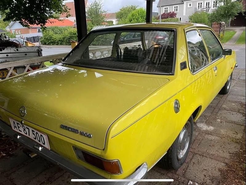 Brugt Opel Rekord 1974 Gul Sedan