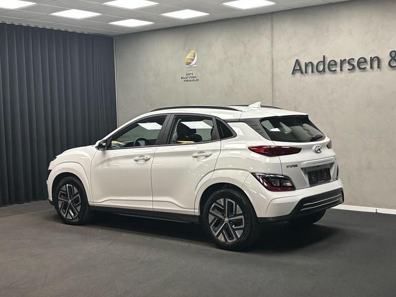 Brugt Hyundai Kona Select 100 kW (136 HK) 2022 Atlaswhite SUV