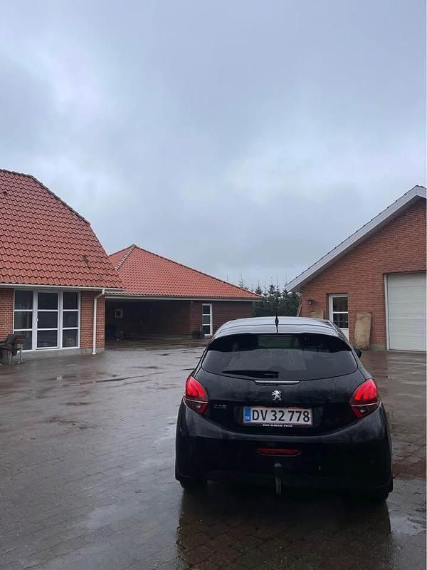 Brugt Peugeot 208 102 HK (75 kW) 2020 Sort Hatchback