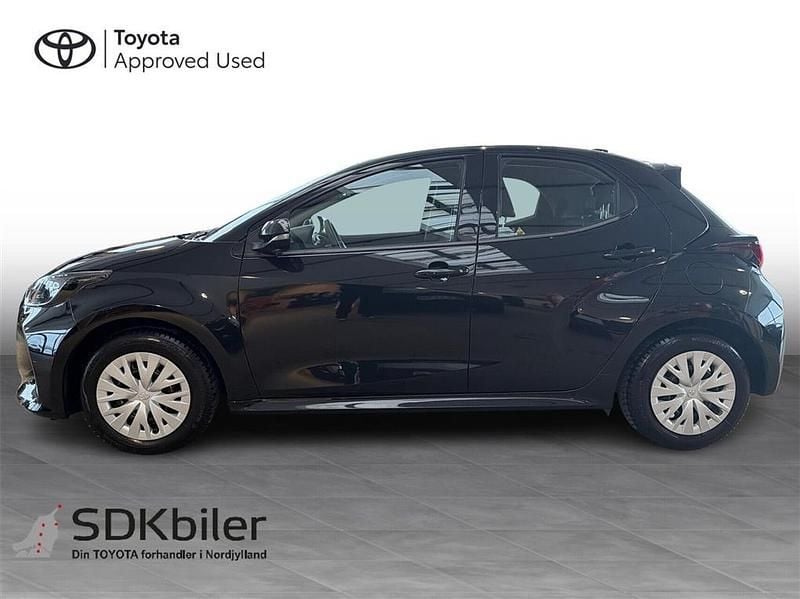 Brugt Toyota Yaris T1 72 HK (52 kW) 2021 209 night sky black Hatchback
