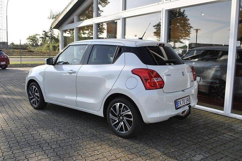 Brugt Suzuki Swift Exclusive 83 HK (61 kW) 2024 Pure white Hatchback