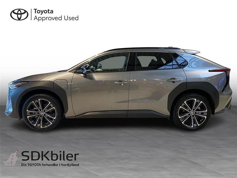Brugt Toyota bZ4X Executive 150 kW (204 HK) 2024 Sølvmetal SUV