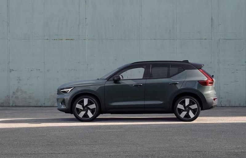 Ny Volvo EX40 Ultra 185 kW (252 HK) 2026 Grønmetal SUV