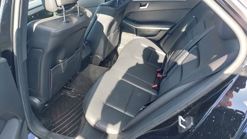 Sort Brugt 2012 Mercedes E200 Elegance Sedan | 75.000 kr. (Super pris) - Billede 1/5
