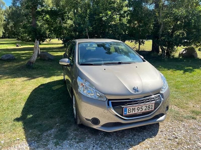 Brugt Peugeot 208 68 HK (50 kW) 2014 Grå Hatchback