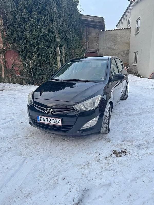 Brugt Hyundai i20 85 HK (62 kW) 2013 Sort Hatchback