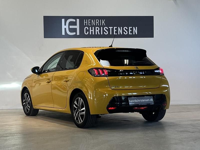 Brugt Peugeot 208 Allure 100 HK (73 kW) 2021 Gul metal Hatchback
