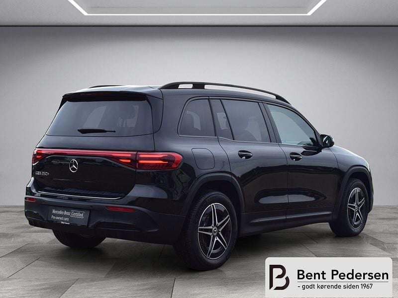 Cosmossort metallak Brugt 2025 Mercedes EQB250+ AMG Edition 1 SUV | 409.000 kr. - Billede 1/4