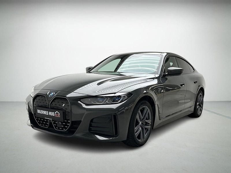 Gråmetal Brugt 2022 BMW i4 M Sport Sedan | 379.900 kr. (Lidt for dyr) - Billede 1/4