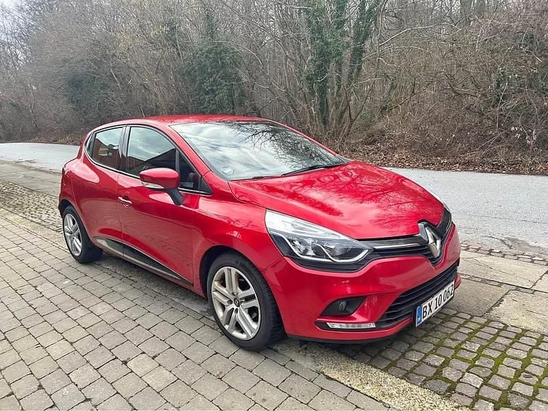 Brugt Renault Clio IV Zen 90 HK (66 kW) 2017 Rød Hatchback