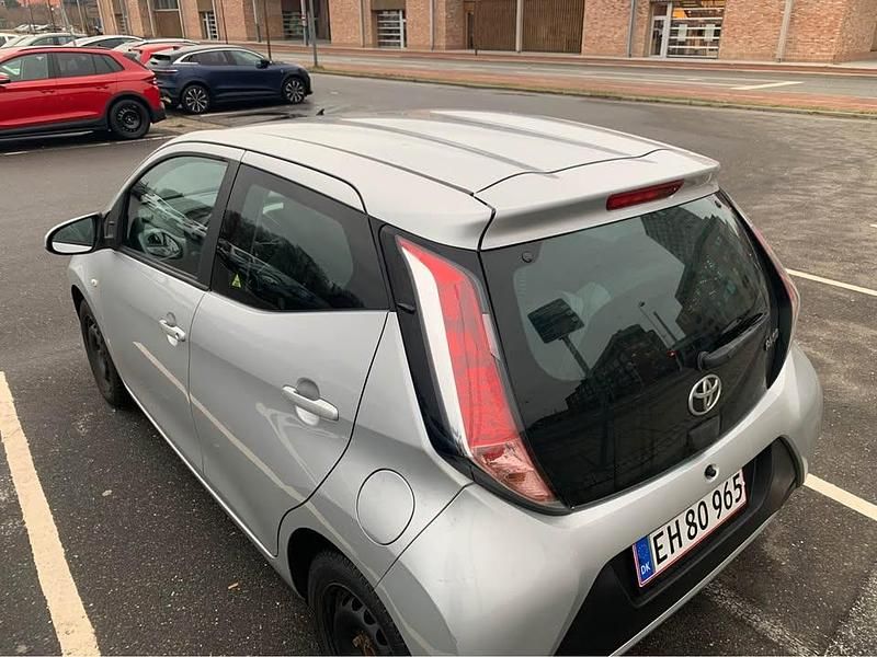 Brugt Toyota Aygo X-play 2015 Hatchback