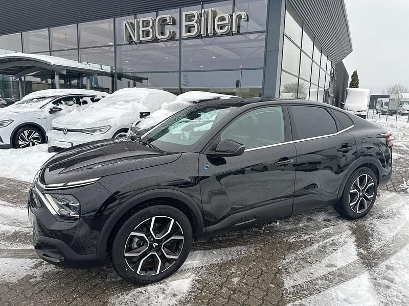 Brugt Citroën e-C4 Shine 100 kW (136 HK) 2023 Sortmetal Sedan