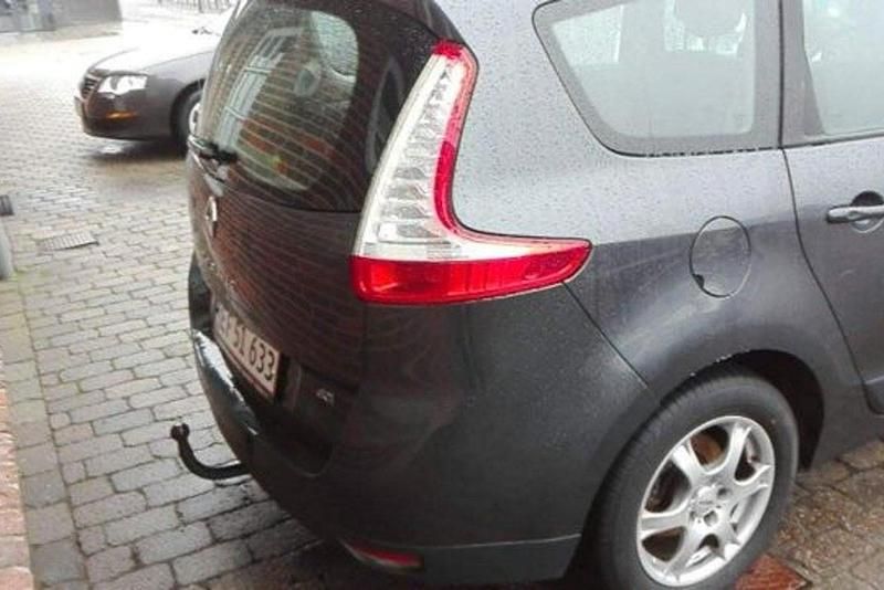 Grå Brugt 2010 Renault Grand Scénic III Expression MPV | 28.000 kr. (Fair pris) - Billede 1/3