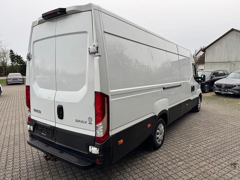 Brugt Iveco Daily 170 HK (125 kW) 2015 Hvid Van