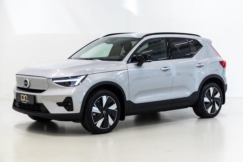 Farve: sølvmetal Brugt 2025 Volvo EX40 Plus SUV | 339.900 kr. (God pris) - Billede 1/4