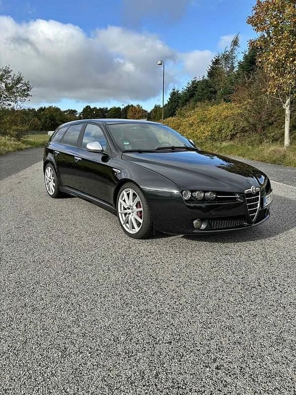 Sort Brugt 2010 Alfa Romeo 159 Ti Stationcar | 109.800 kr. - Billede 1/4
