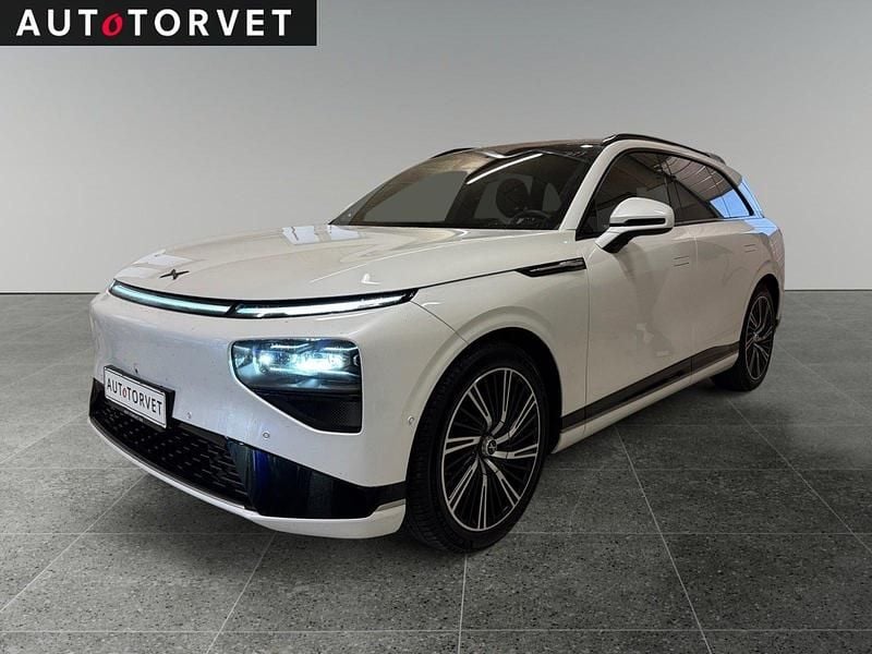 Hvidmetal Brugt 2025 XPENG G9 SUV | 589.700 kr. (Dyr) - Billede 1/4