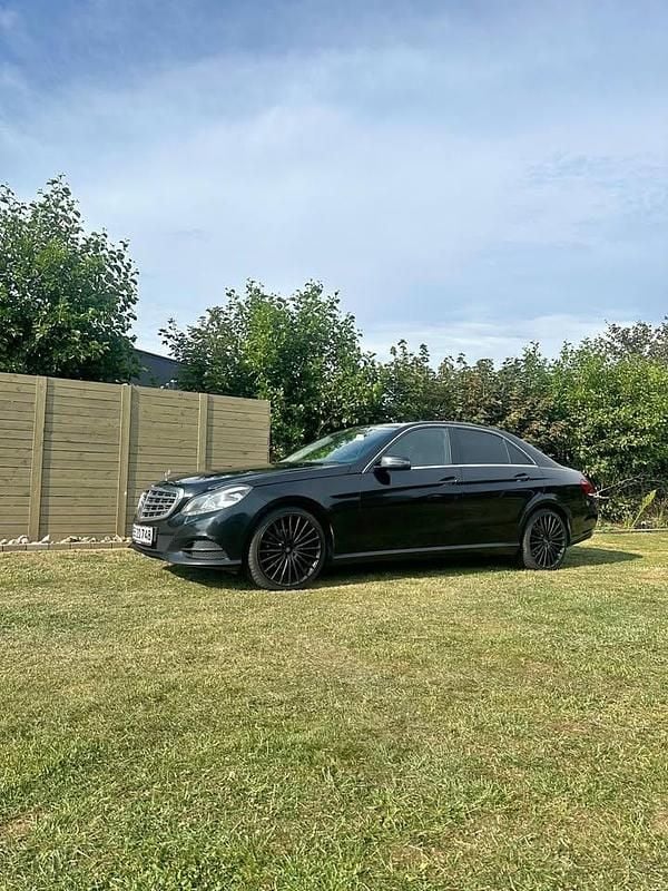 Brugt Mercedes E200 136 HK (100 kW) 2014 Sort Sedan