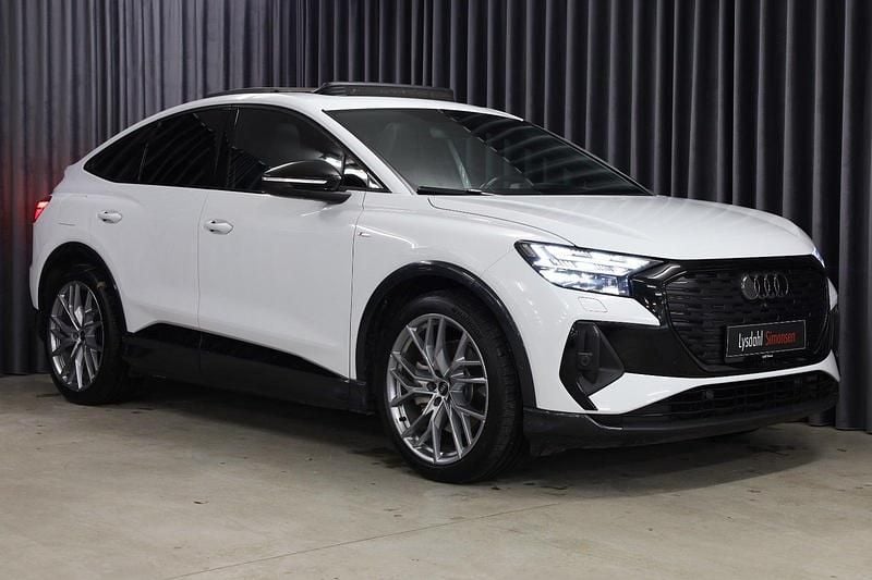 Hvid Brugt 2023 Audi Q4 Sportback e-tron S-Line SUV | 379.900 kr. (Dyr) - Billede 1/4