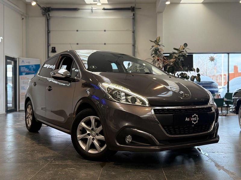 Gråmetal Brugt 2018 Peugeot 208 Allure Sky Hatchback | 84.799 kr. (Fair pris) - Billede 1/4