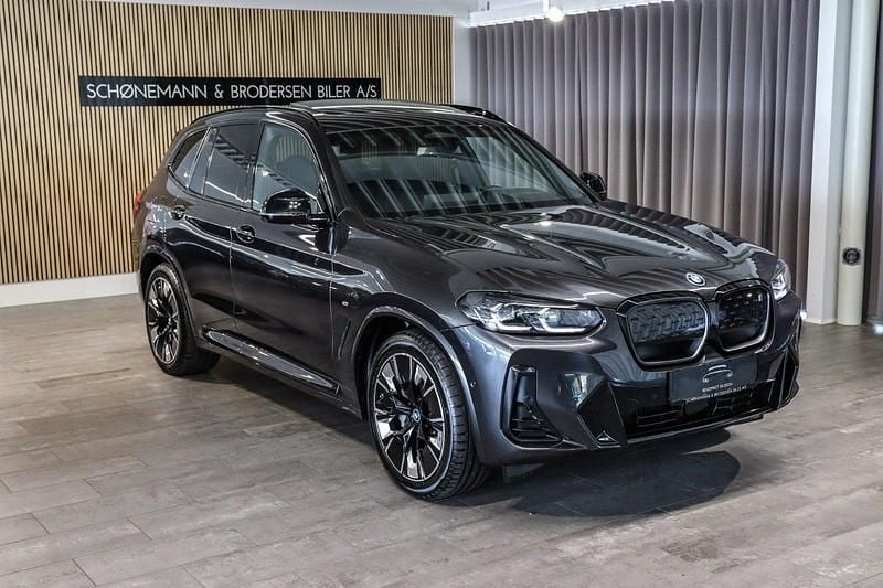 Gråmetal Brugt 2024 BMW iX3 M Sport SUV | 479.900 kr. (God pris) - Billede 1/4