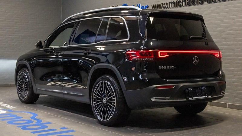 Brugt Mercedes EQB250+ Progressive 139 kW (190 HK) 2023 Sortmetal SUV
